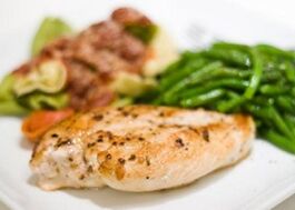 A peituga de polo ao forno está no menú para aqueles que queiran baixar o seu colesterol e perder peso