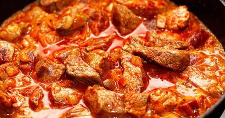 Guiso de carne cunha dieta proteica