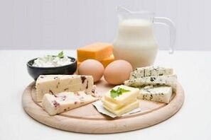 Ovos, produtos lácteos baixos en graxa e produtos lácteos fermentados para unha dieta rica en proteínas