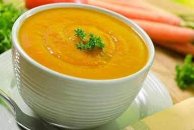Sopa de puré de verduras para gastrite